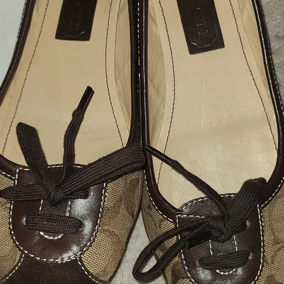 Coach Women's Tan and Brown Flats - Picture 3 of 10